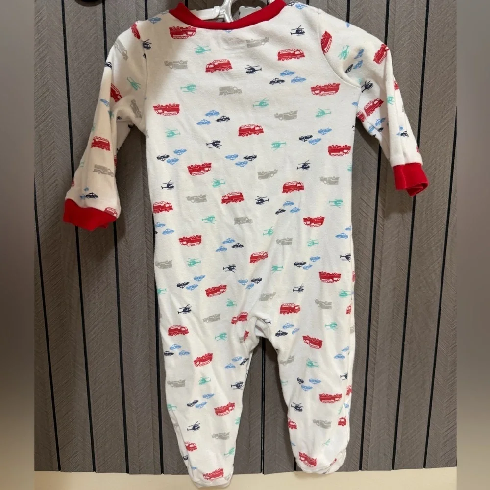 ❤️ BUNDLE 4/$20 Carter's White Footie with Red and Blue Car Print